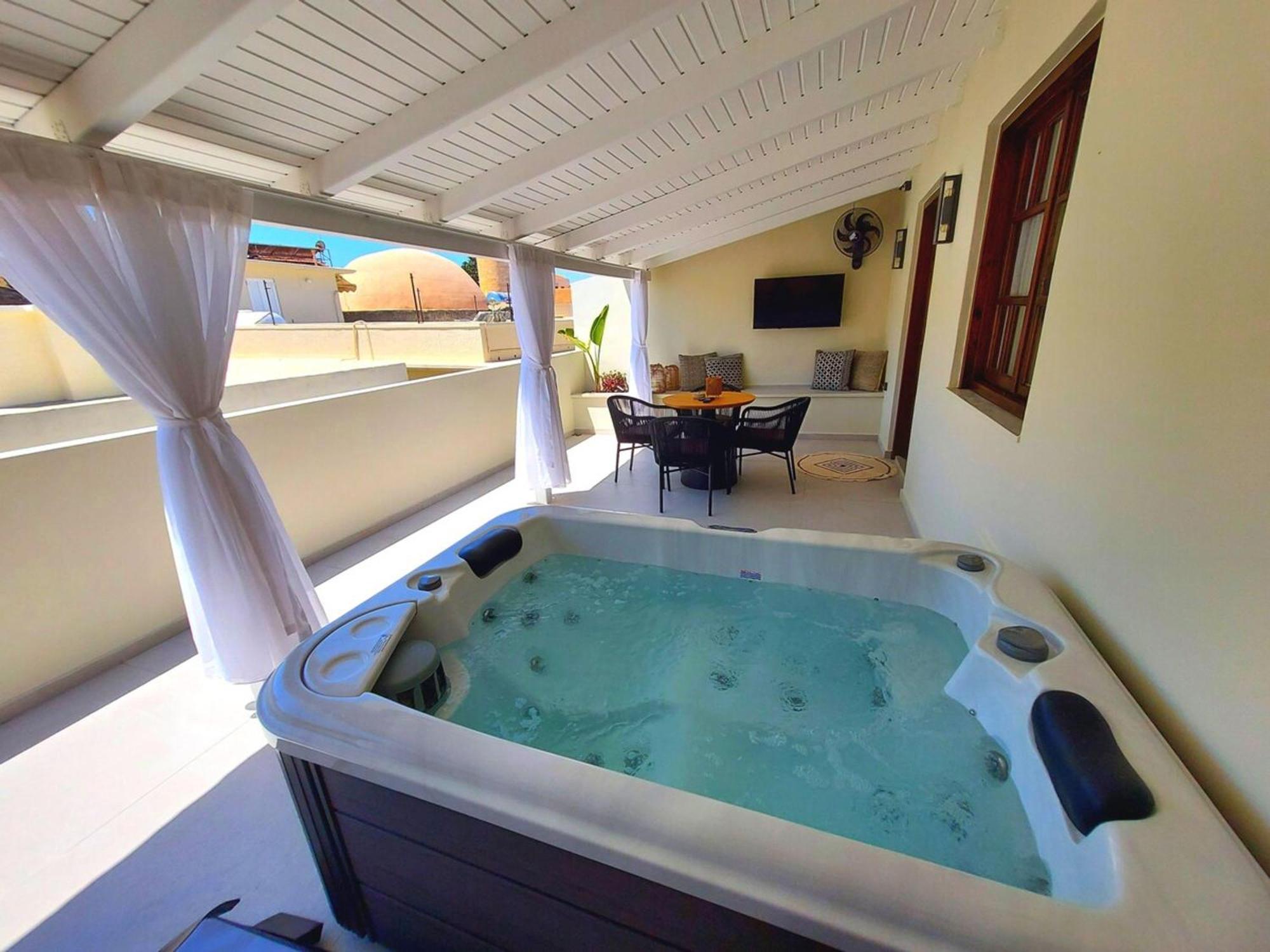 Minares Luxury Suite Rethymno  ภายนอก รูปภาพ